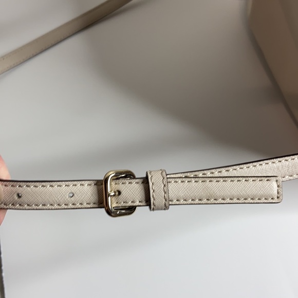 SOLD Kate Spade Pebbled Leather Handbag - Picture 14 of 16